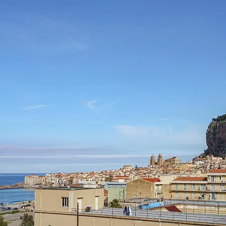 Seaview In The Center By Wonderful Italy Pensión Cefalú